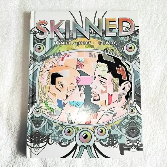 2017 Skinned Large Hardcover Graphic Novel by Insight!! - Picture 1 of 6